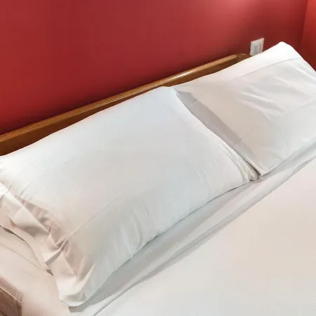 Ng Apartment Como